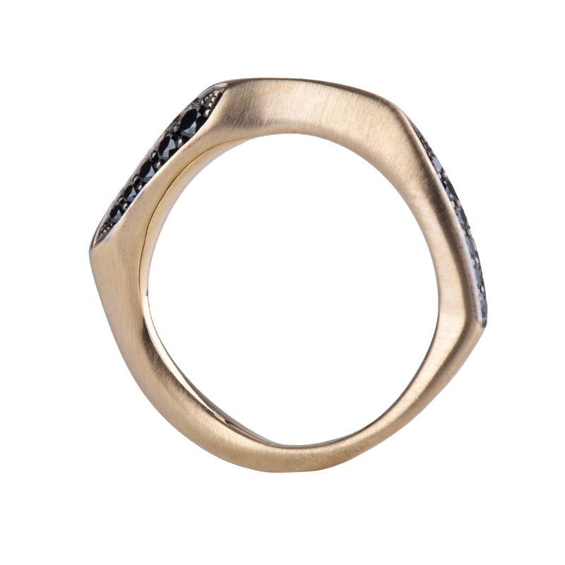 złoto katwoice złoty pierścionek robony ręcznie w pracowni na ślasku marta szafraniec projektantka biżuterii