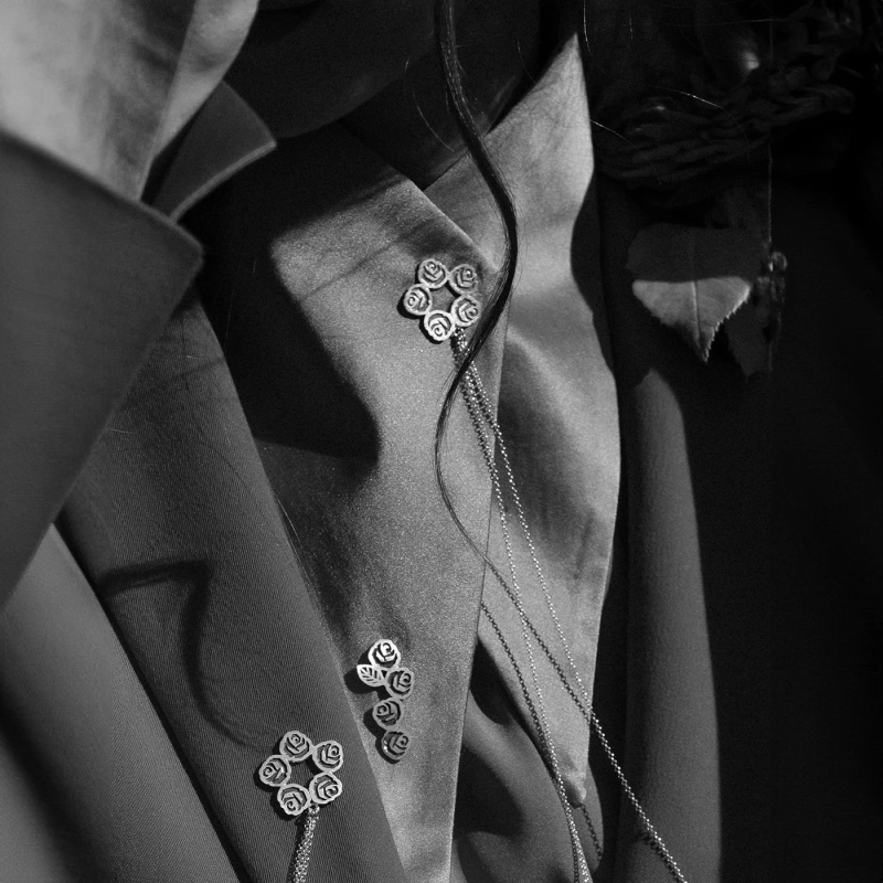 pin róża niki srebro 925