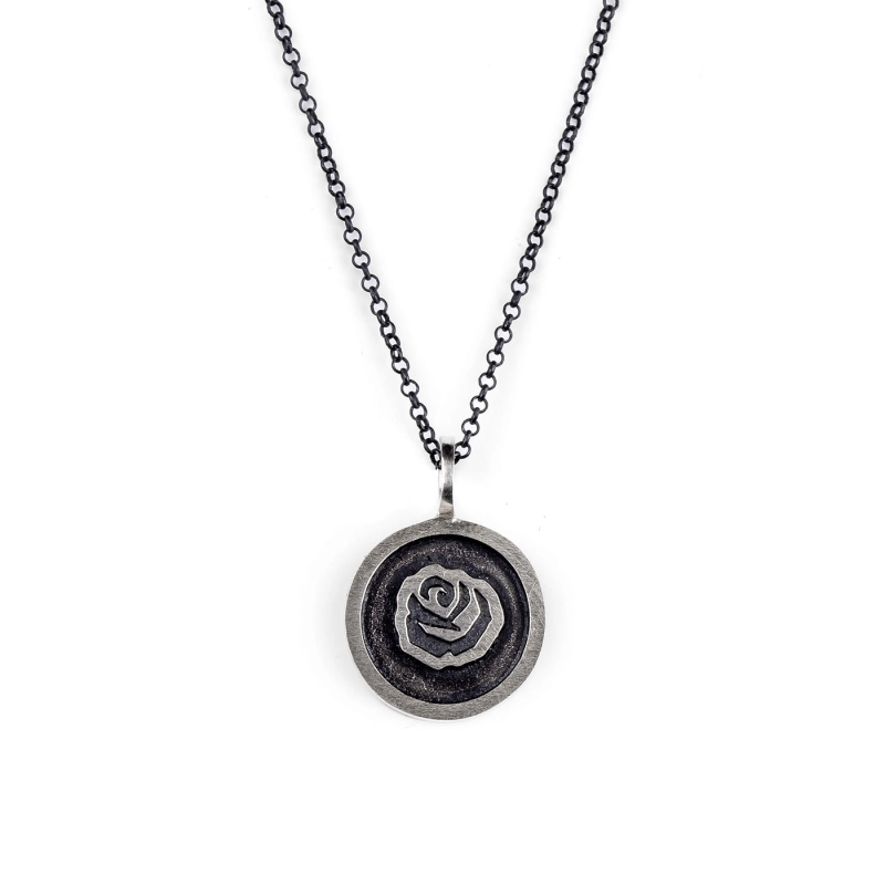 srebrna zawieszka róża niki z łańcuszkiemi srebro 925