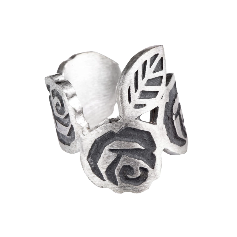 nausznika dwie róże i jeden listek ze srebrna oksydowanego w Katowicach