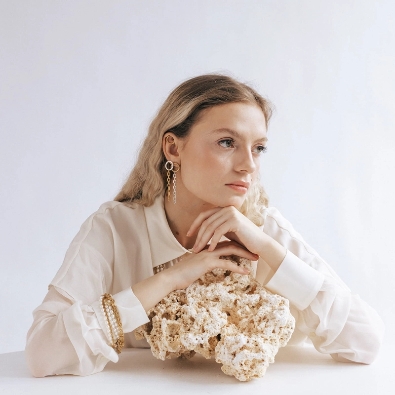 łańcuszki złocone, kolczyki srebro 925