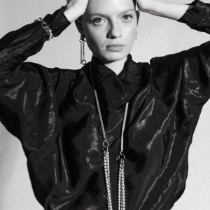 naszyjnik, kobieta w naszyjniku