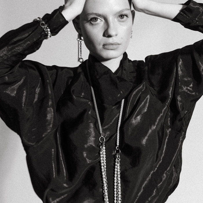 naszyjnik, kobieta w naszyjniku