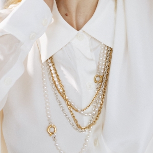 naszyjnik drobny ankier, złocenie, detal